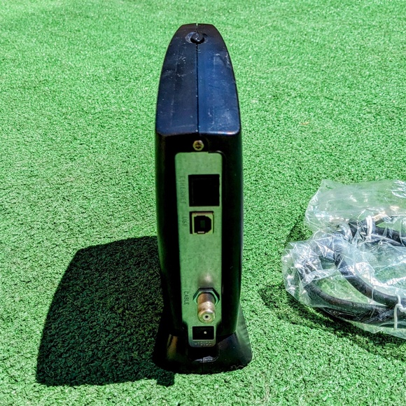 Motorola SB5101N Surfboard Internet Cable Modem-NO Power Cable Tested Works EUC - Picture 6 of 6